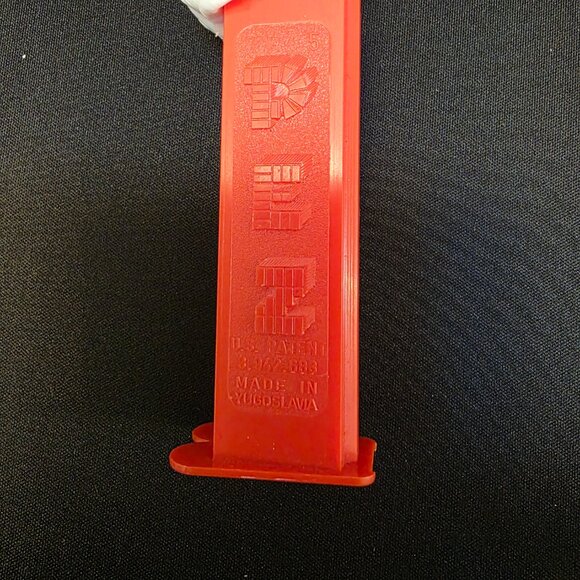 Vintage PEZ "Santa Claus" Dispenser U.S.A. Feet Red Stem EXCELLENT RARE ! - Picture 9 of 10